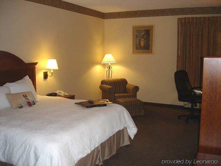 Hampton Inn Cincinnati Airport-North Hebron Номер фото