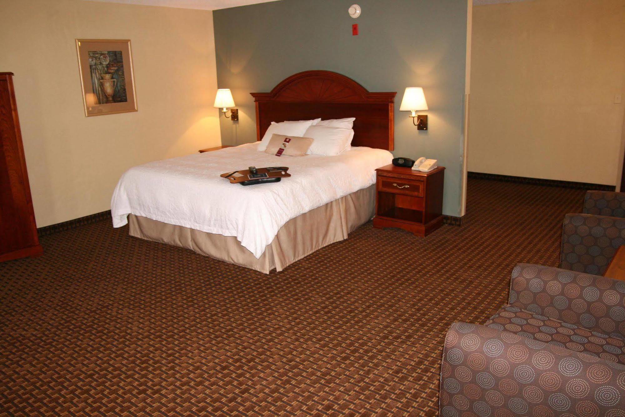 Hampton Inn Cincinnati Airport-North Hebron Номер фото