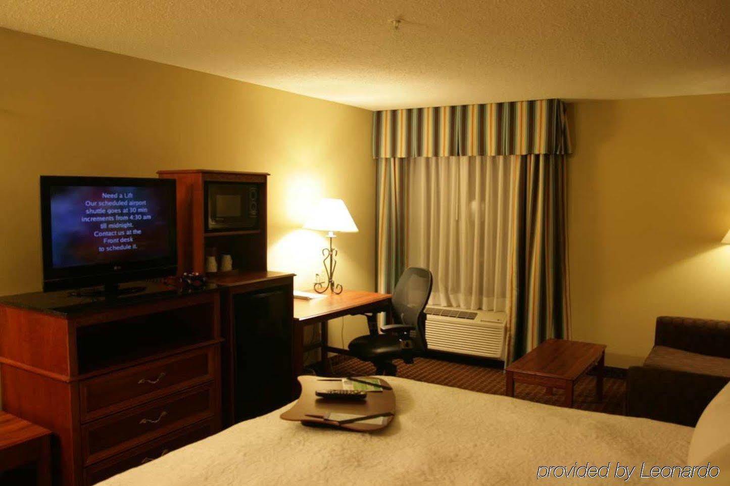 Hampton Inn Cincinnati Airport-North Hebron Екстер'єр фото